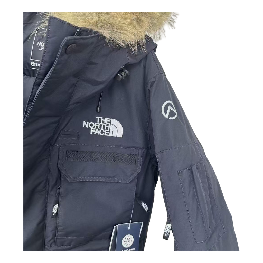 The North Face Four-Pocket Fur-Trim Hooded Parka | Graphite | Women's Winter Coat